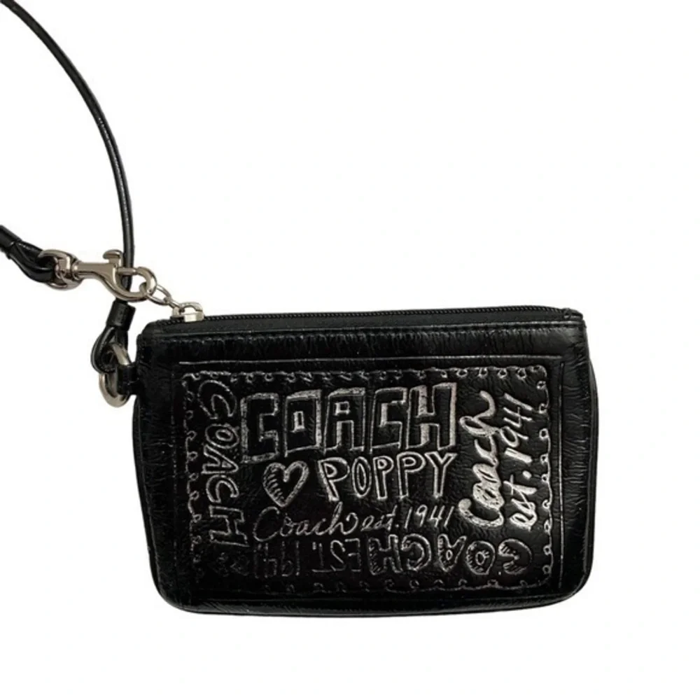 Coach patent leather poppy wristlet